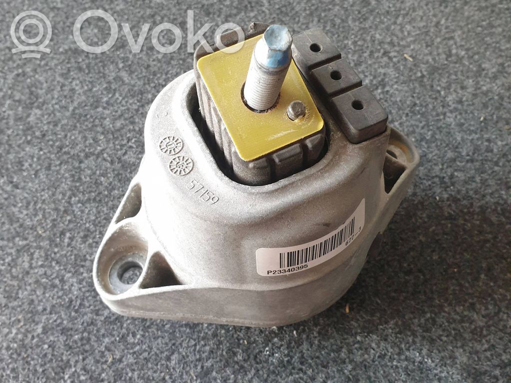 Chevrolet Camaro Engine mount bracket 