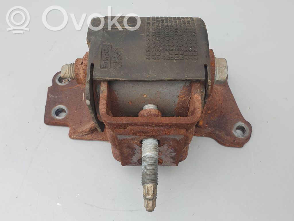 Ford F150 Engine mount bracket 