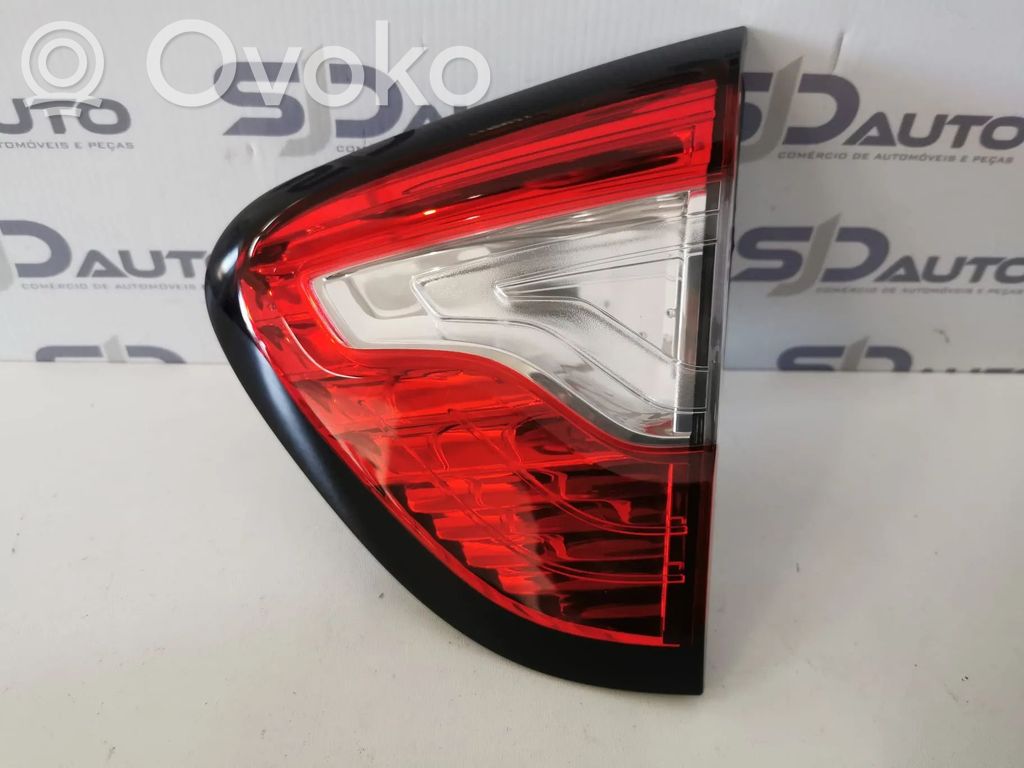Tailgate rear/tail lights   265500812R