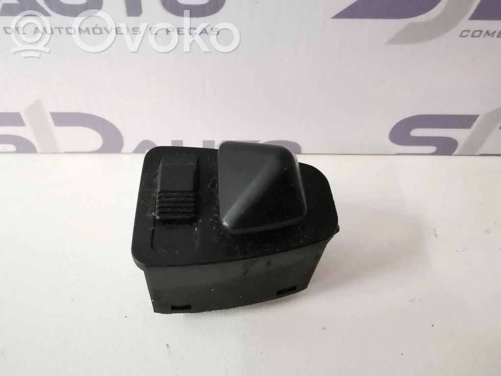 Wing mirror switch   613183736919