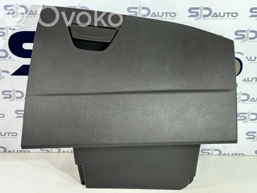 Boite à gants   BM51A06044