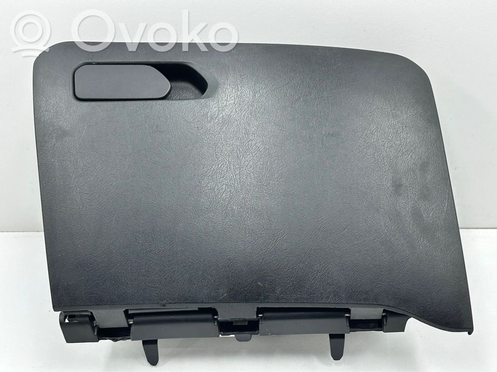 Fiat Tipo Guantera 