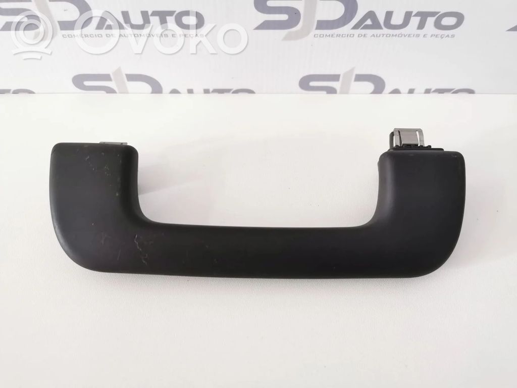 Etukattokahva   8K0857607