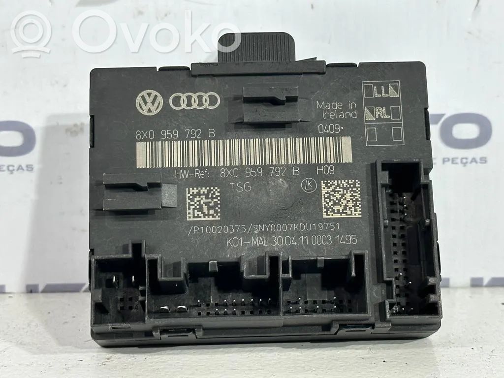 Oven ohjainlaite/moduuli   8X0959792B