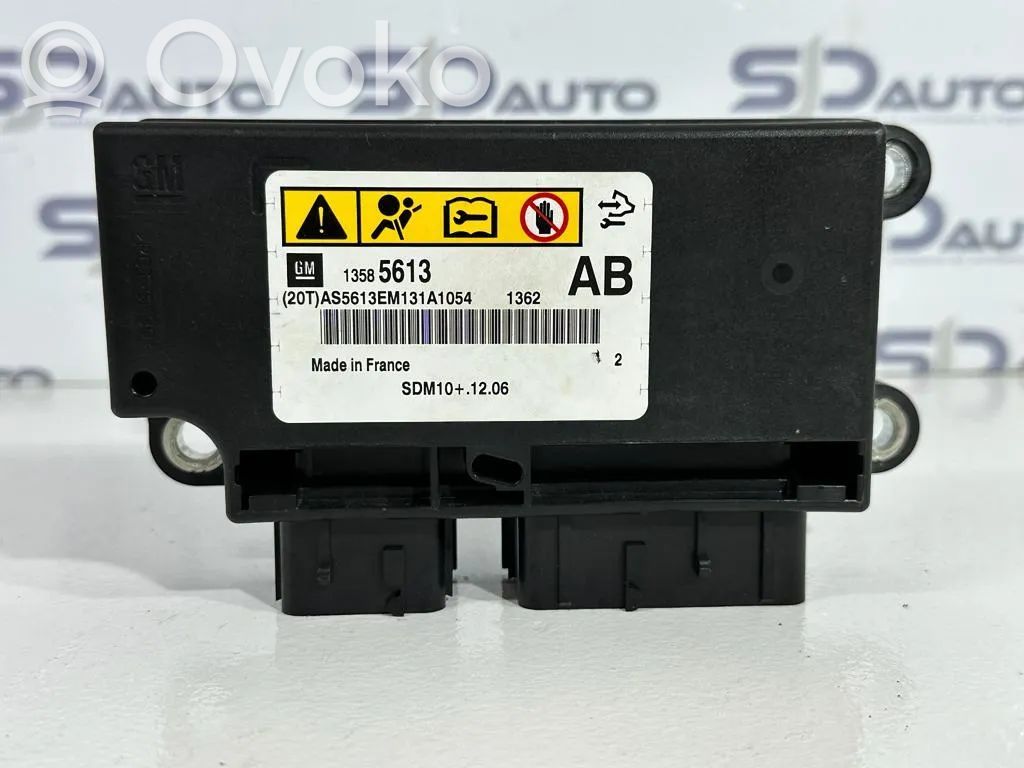Airbag control unit/module   13585613