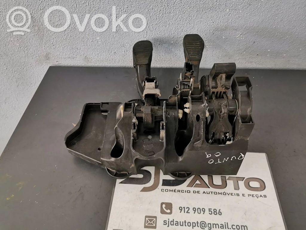 Fiat Grande Punto Brake pedal 