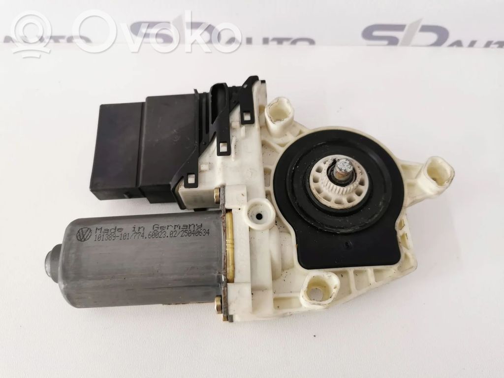 Volkswagen Golf IV Silniczek podnoszenia szyby drzwi tylnych 