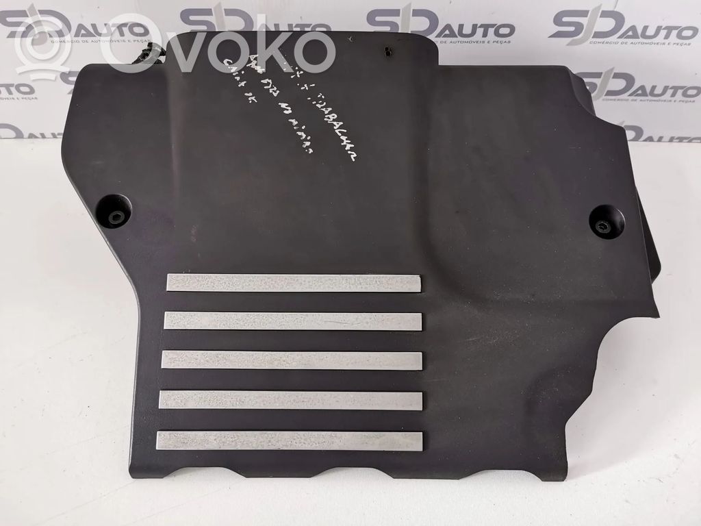 Cubierta del motor (embellecedor)   137122469950