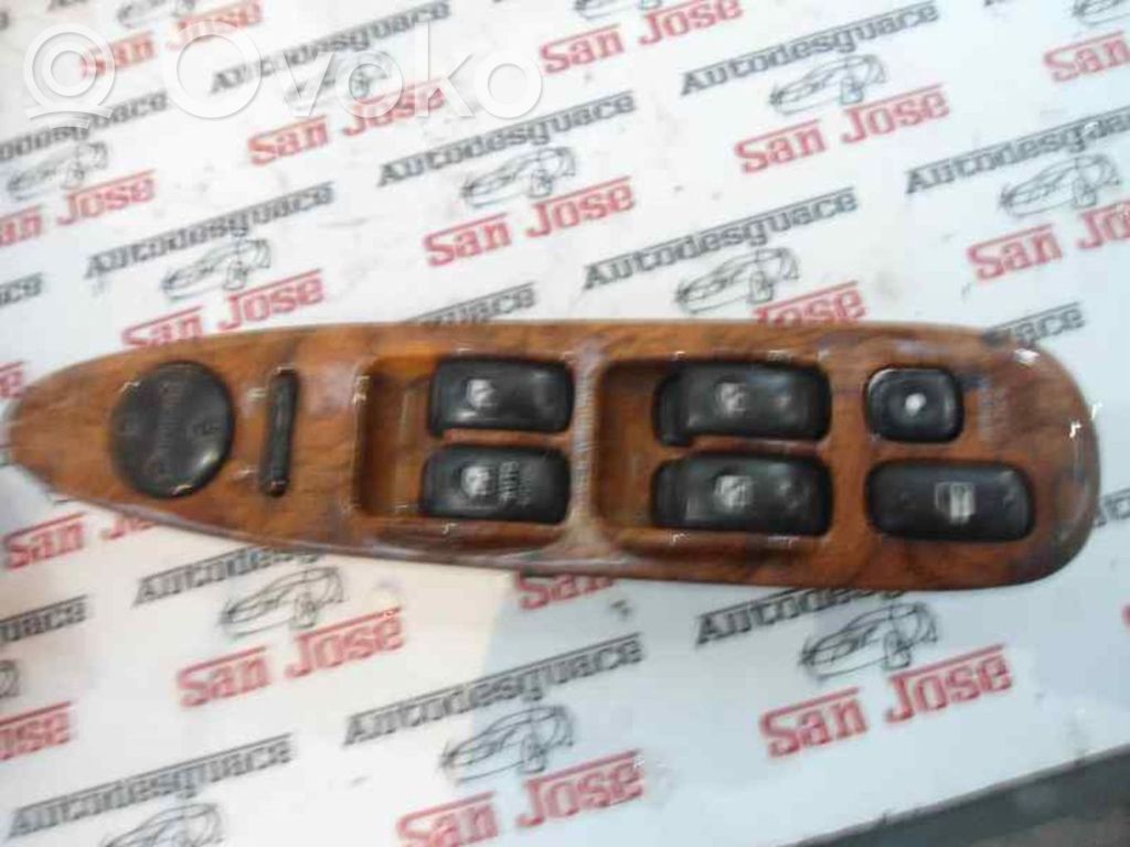 Hyundai Sonata Electric window control switch 