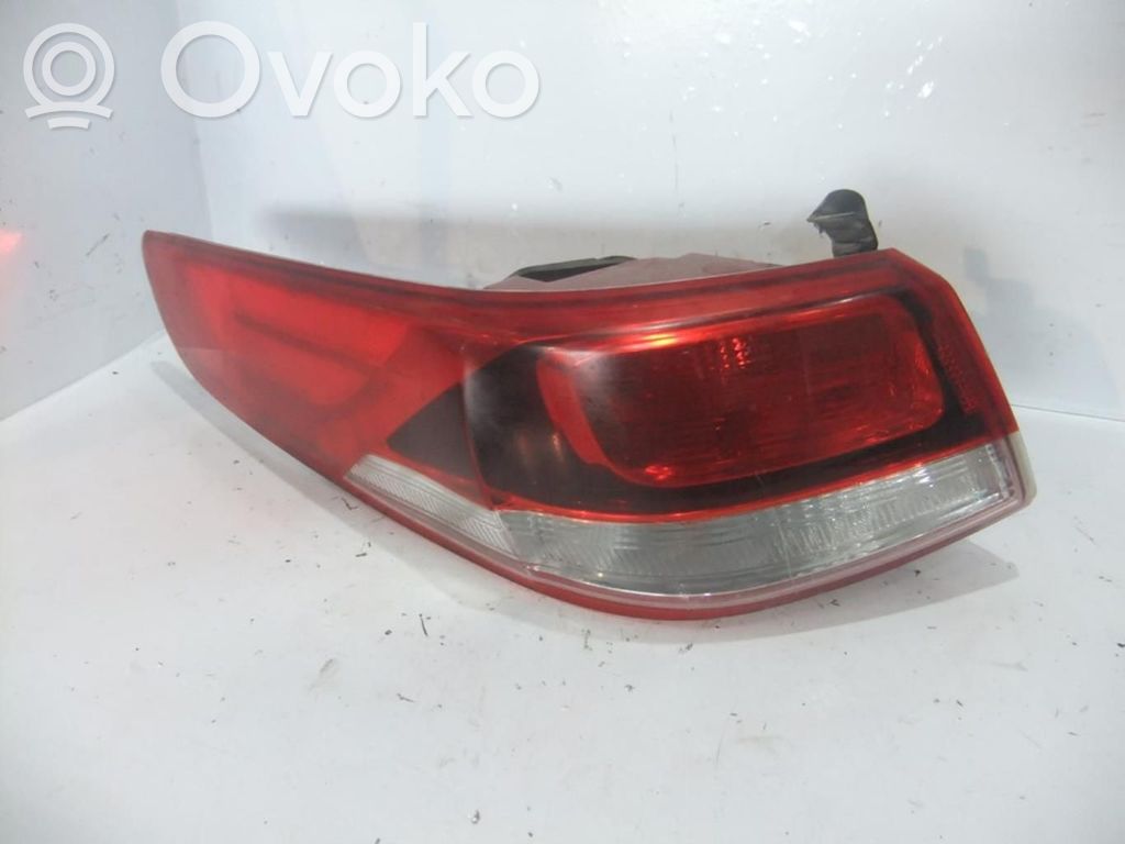 Rear/tail lights