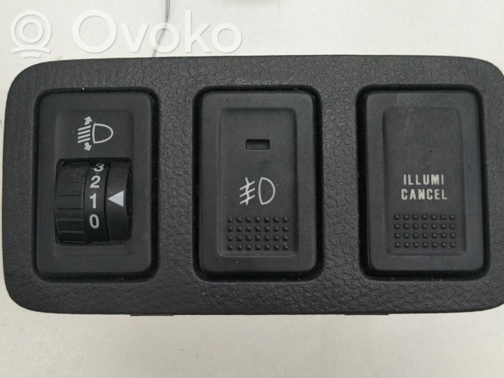 Suzuki SX4 Interruptor de control de altura del faro delantero 