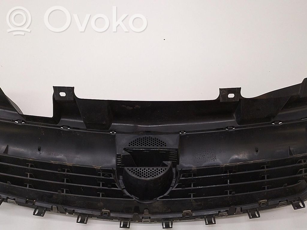 Opel Zafira B Etusäleikkö 