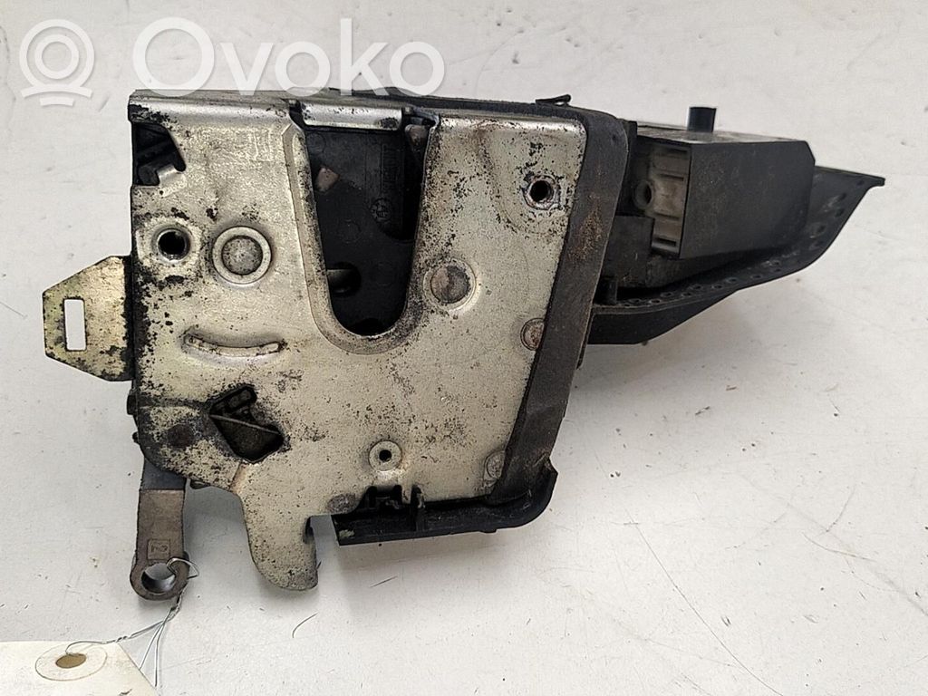BMW 5 E39 Front door lock 
