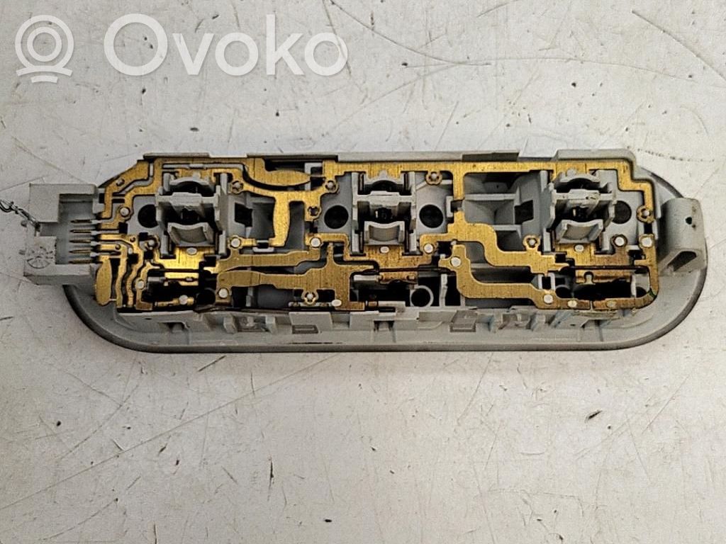 Nissan Juke I F15 Front seat light 
