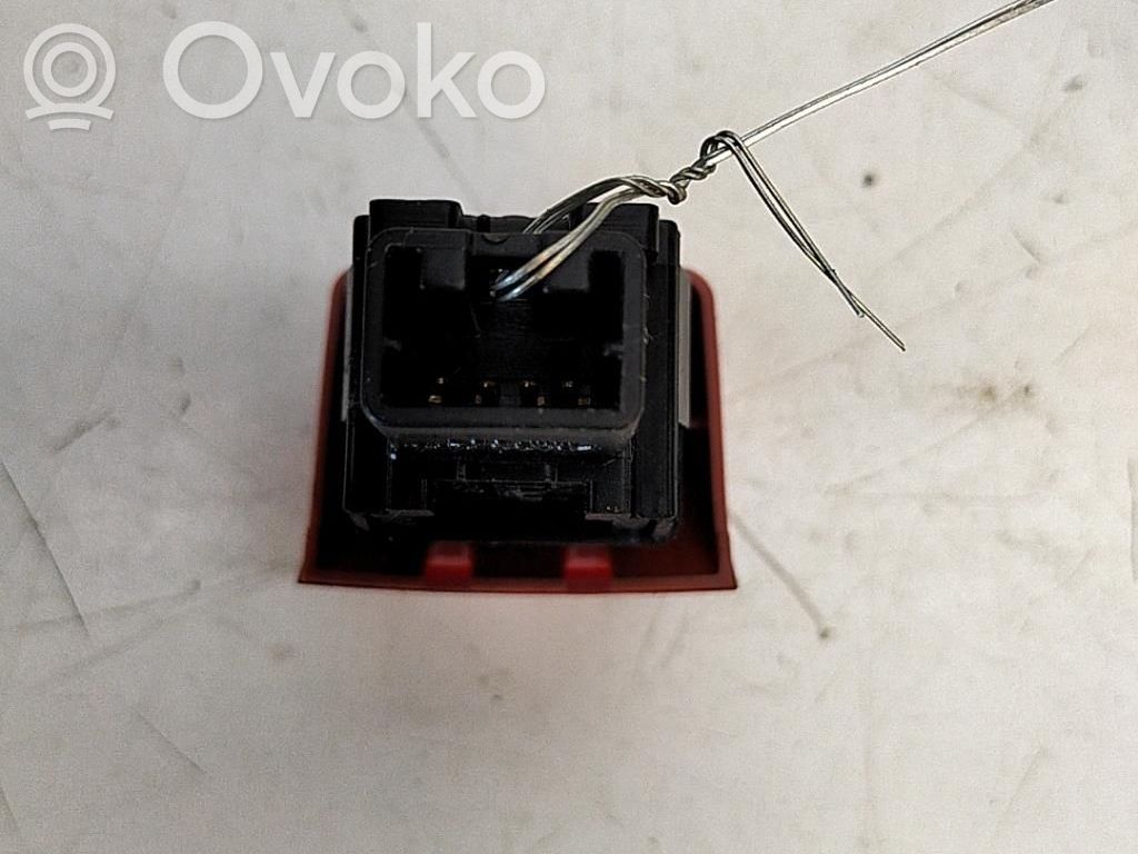 Nissan Micra Hazard light switch 