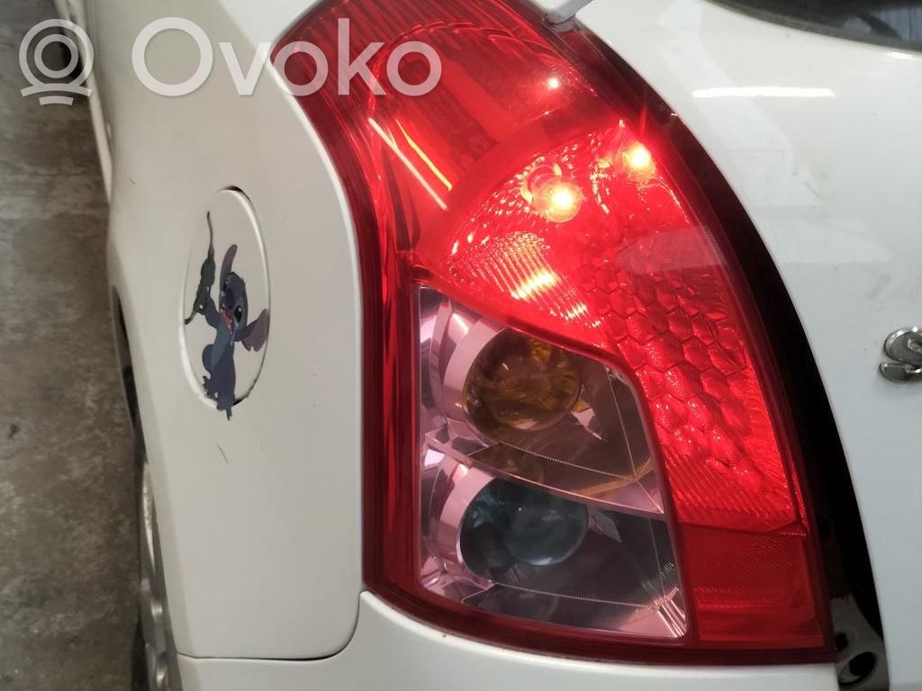 Suzuki SX4 Lampa tylna 