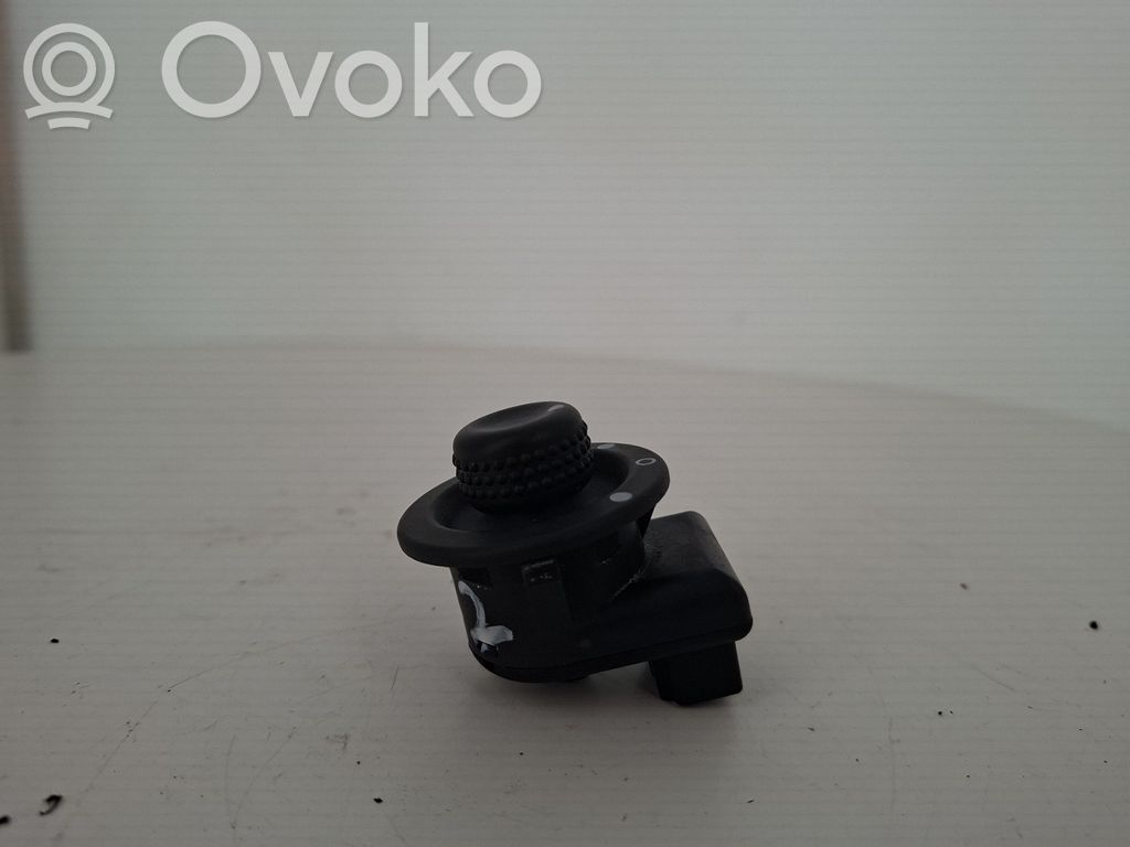 Renault Kangoo II Wing mirror switch 