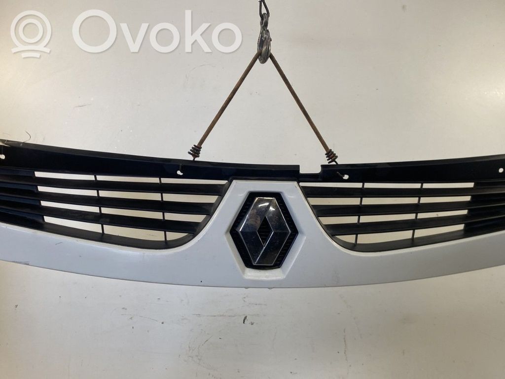 Renault Master II Front grill 