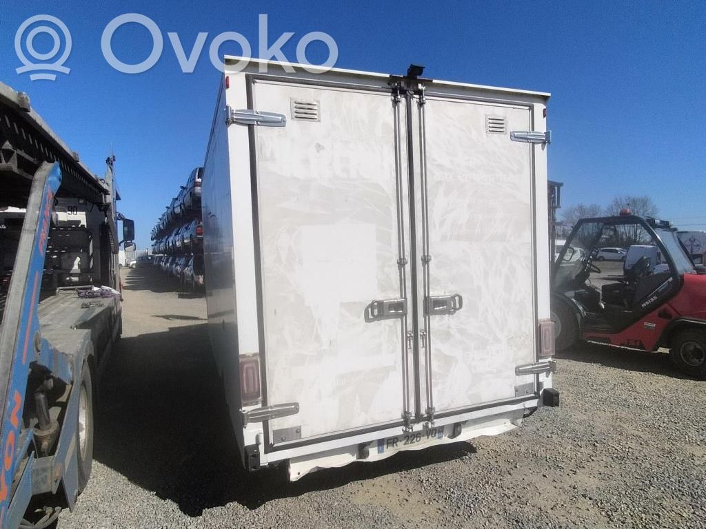 Renault Master III Zwrotnica koła przedniego 