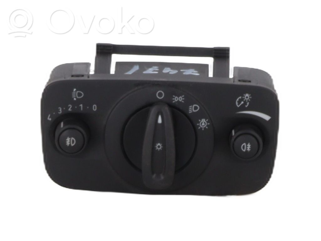 Ford C-MAX II Light switch 