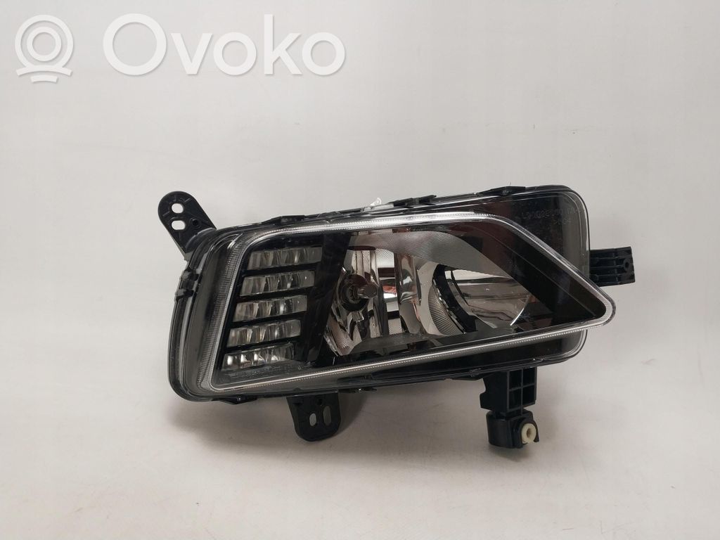 Volkswagen Polo VI Faro diurno con luce led 