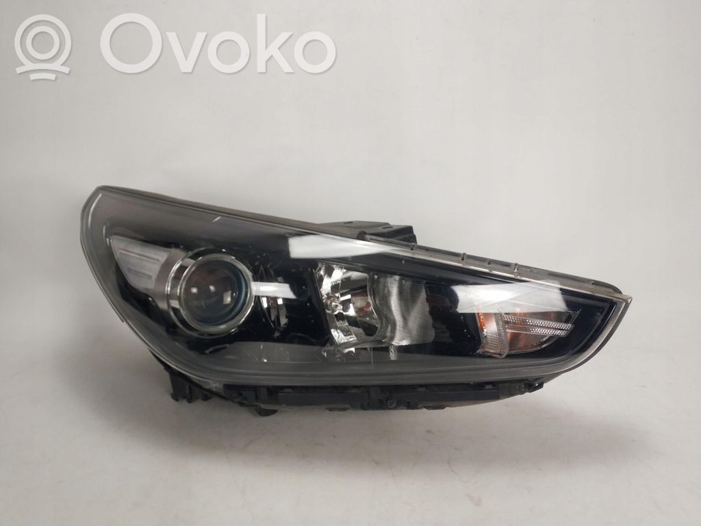 Hyundai i30 Scheinwerfer 