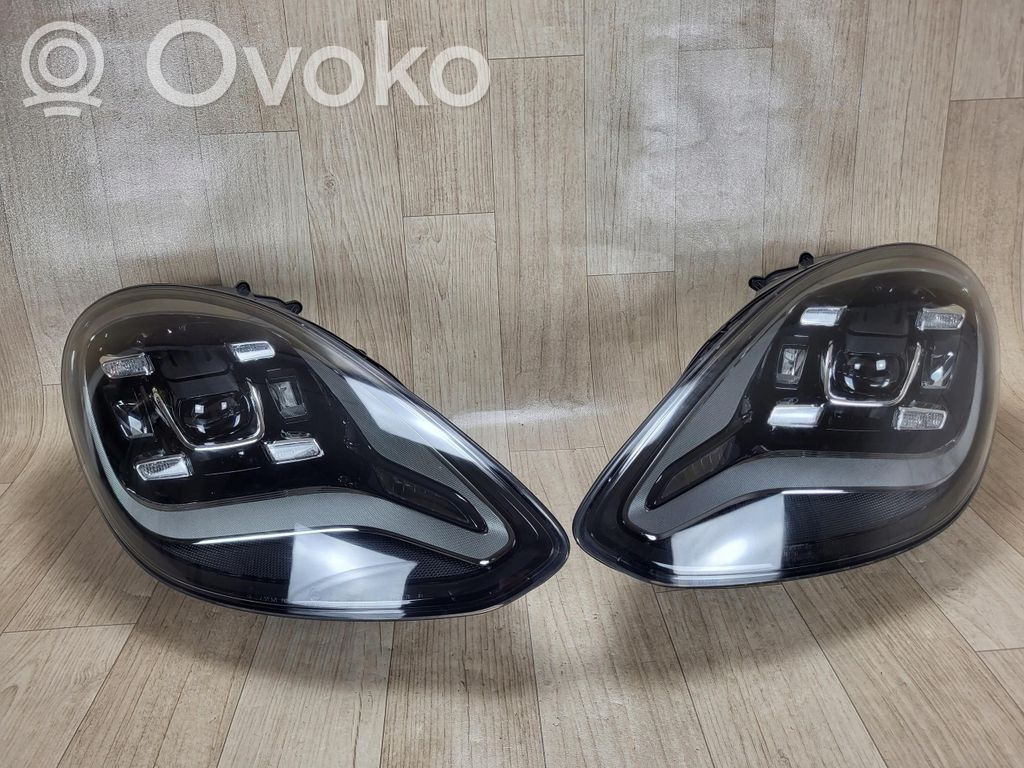 Porsche Panamera (971) Set faruri 