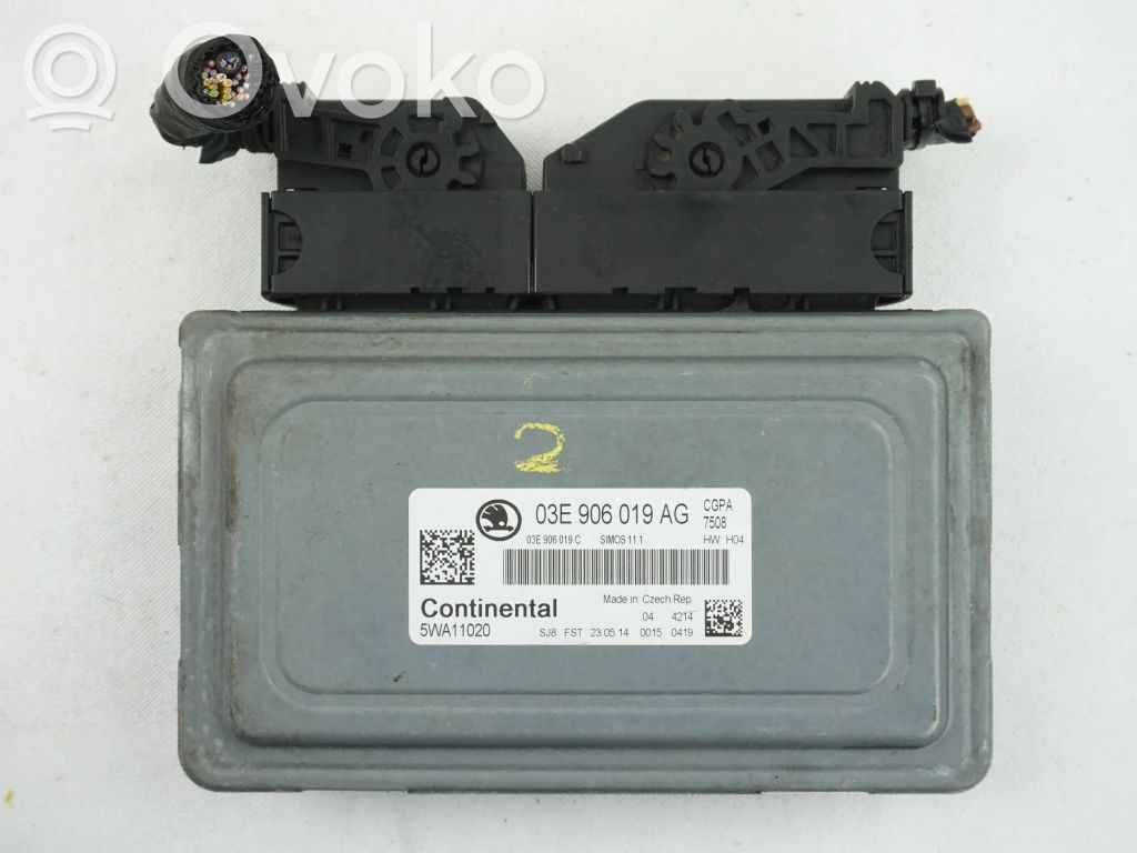 Skoda Praktik (5J8) Engine control unit/module 