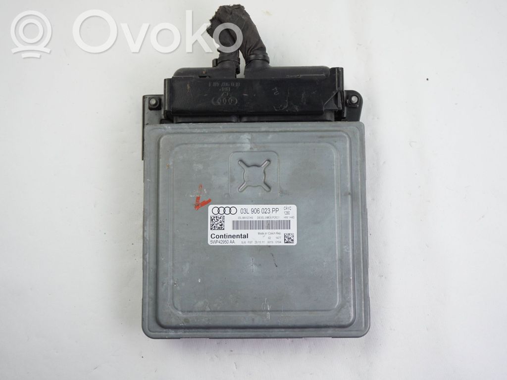Audi A3 S3 A3 Sportback 8P Engine control unit/module 