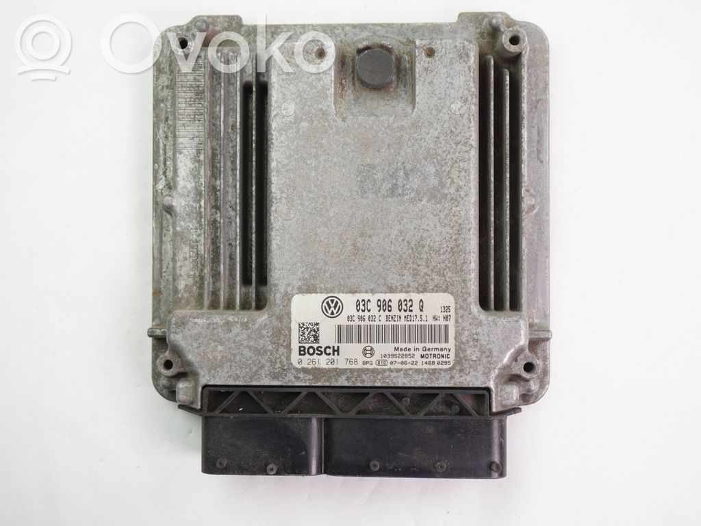 Volkswagen Golf V Engine control unit/module 