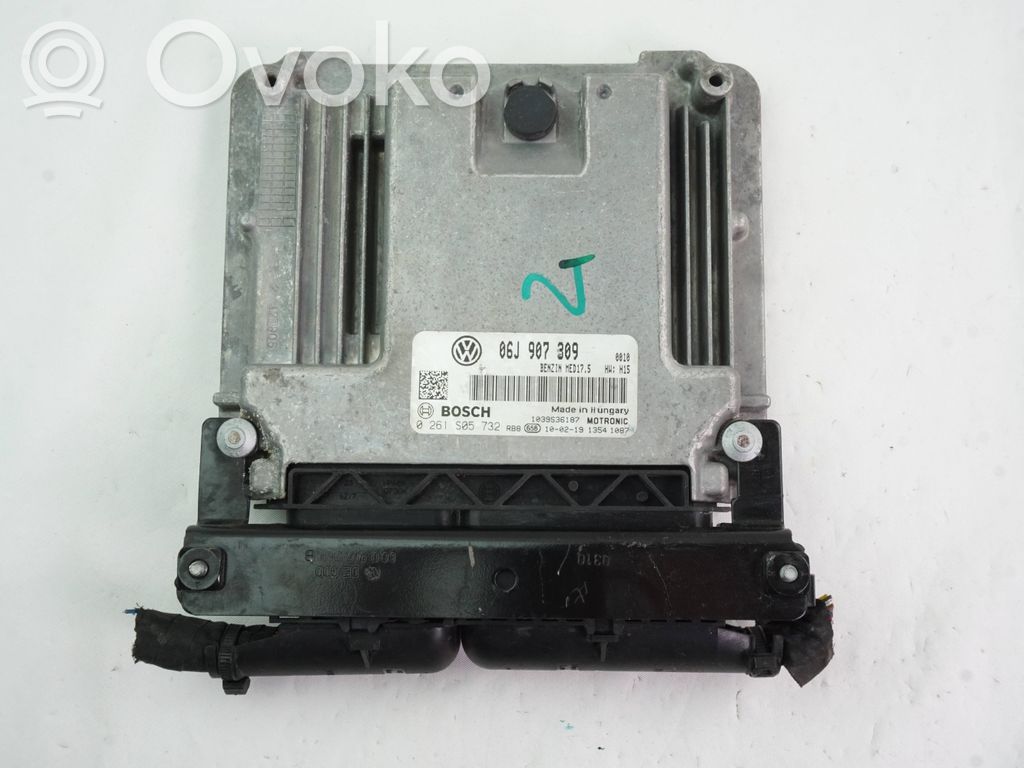 Volkswagen PASSAT CC Calculateur moteur ECU 