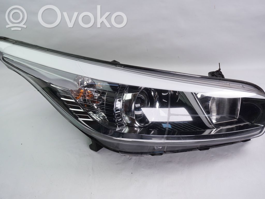KIA Ceed Headlight/headlamp 