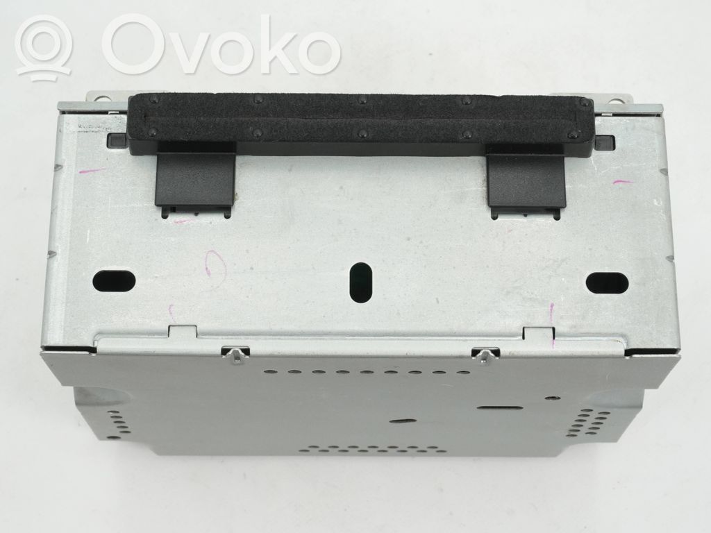 Ford Focus Radio / CD-Player / DVD-Player / Navigation 