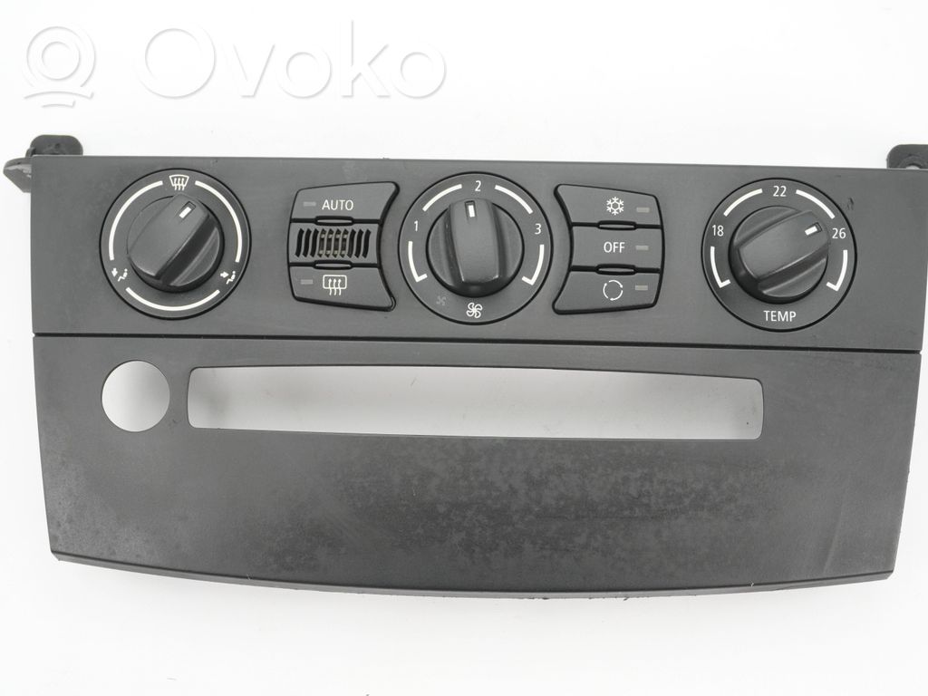 BMW 5 E60 E61 Climate control unit 