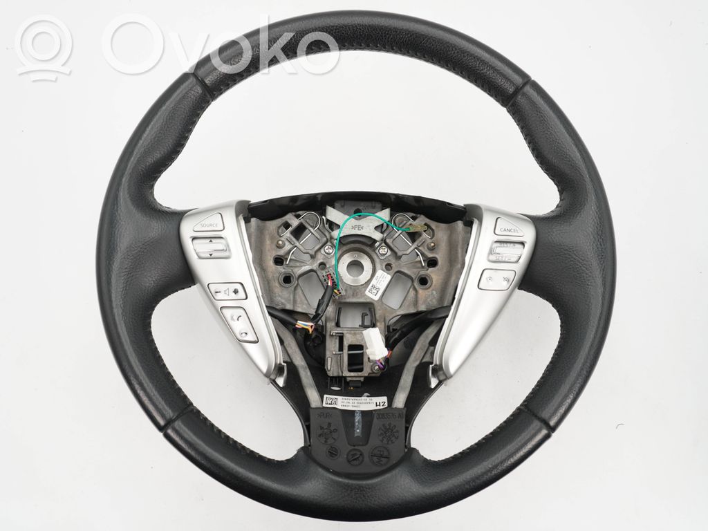 Nissan Note (E12) Stūre 