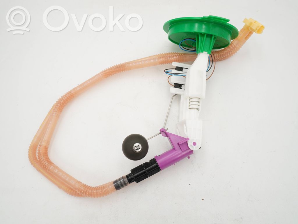 Volkswagen PASSAT B7 Fuel level sensor 