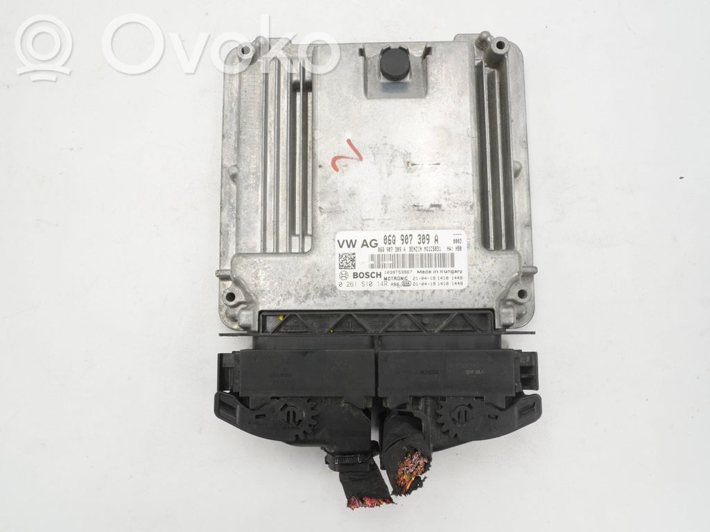 Skoda Superb B8 (3V) Engine control unit/module 