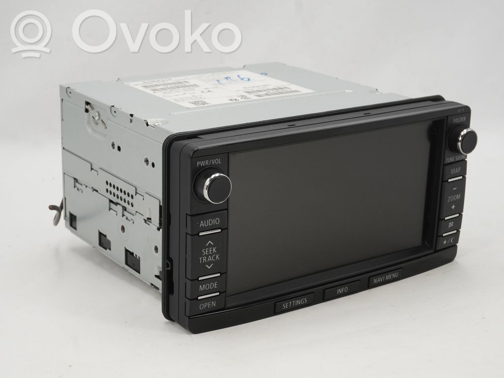 Mitsubishi Outlander Radio/CD/DVD/GPS head unit 