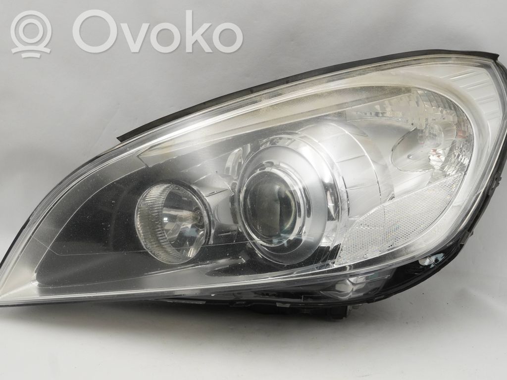 Volvo V60 Lampa przednia 