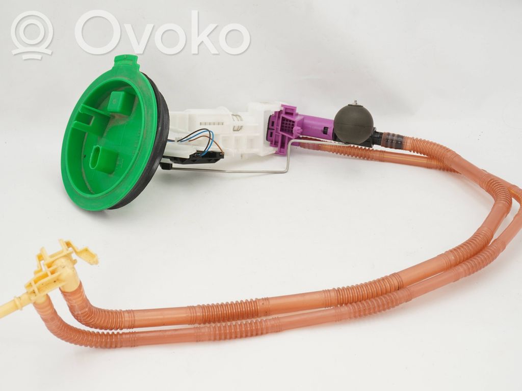 Volkswagen PASSAT B7 Fuel level sensor 