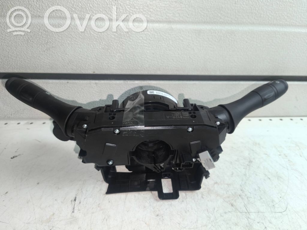 Renault Trafic III (X82) Bedienteile komplett 