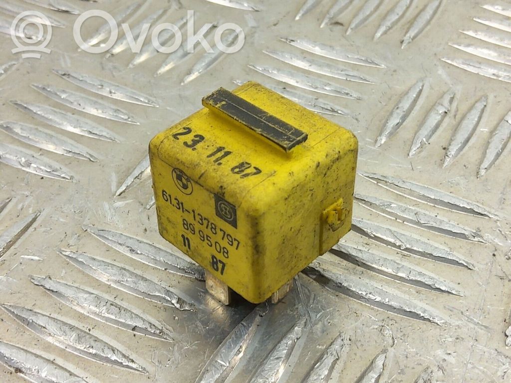 BMW 7 E38 Otros relés 