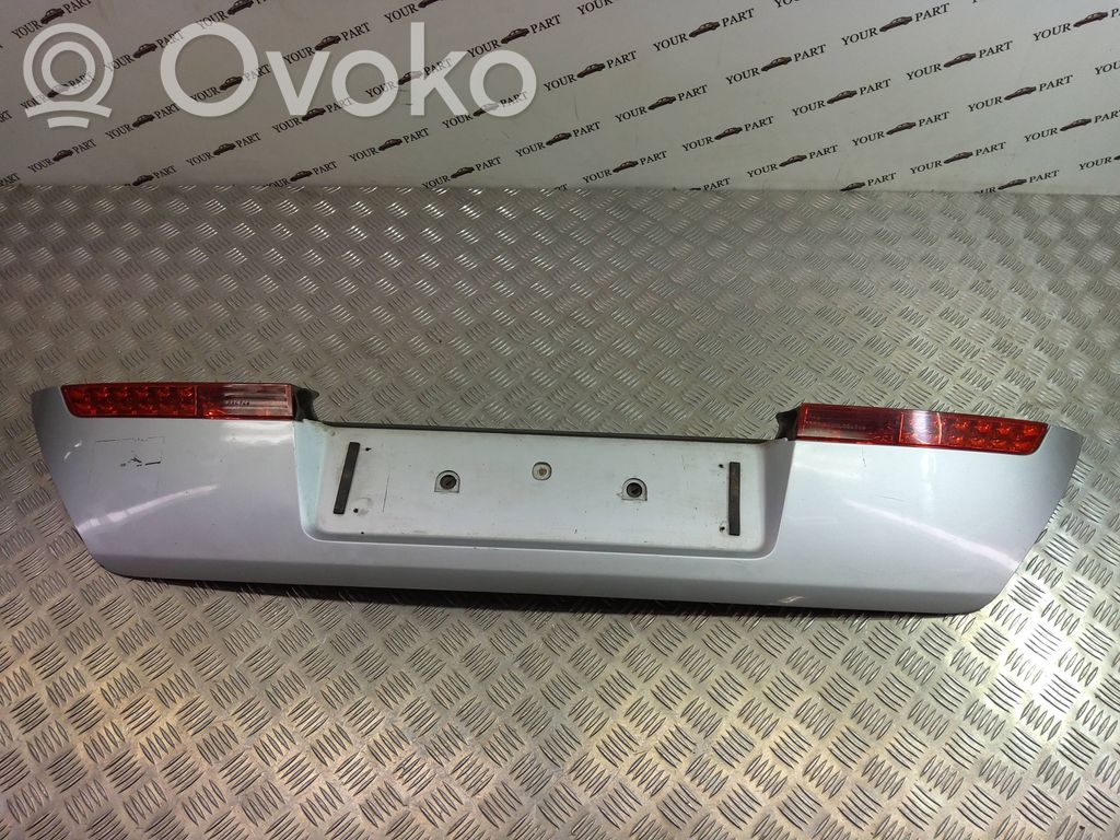 BMW 7 E65 E66 Tailgate trim 