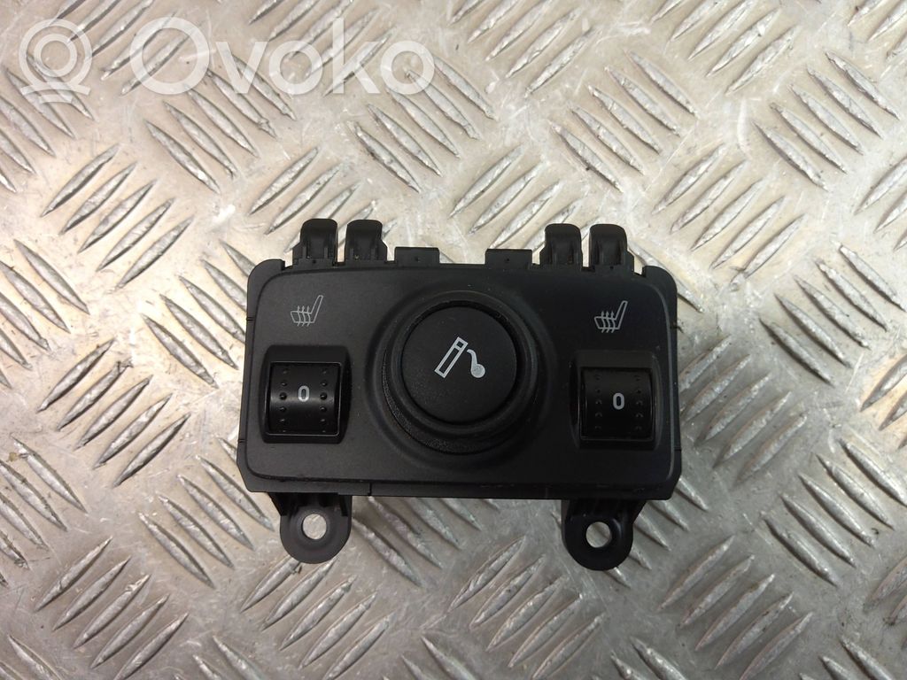 Ford C-MAX II Interruttore riscaldamento sedile 