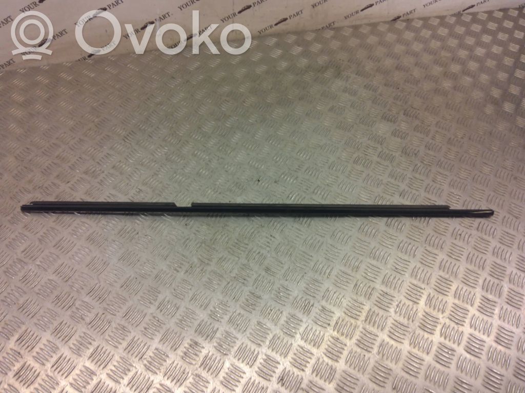 BMW 3 F30 F35 F31 Listwa / Uszczelka szyby drzwi 