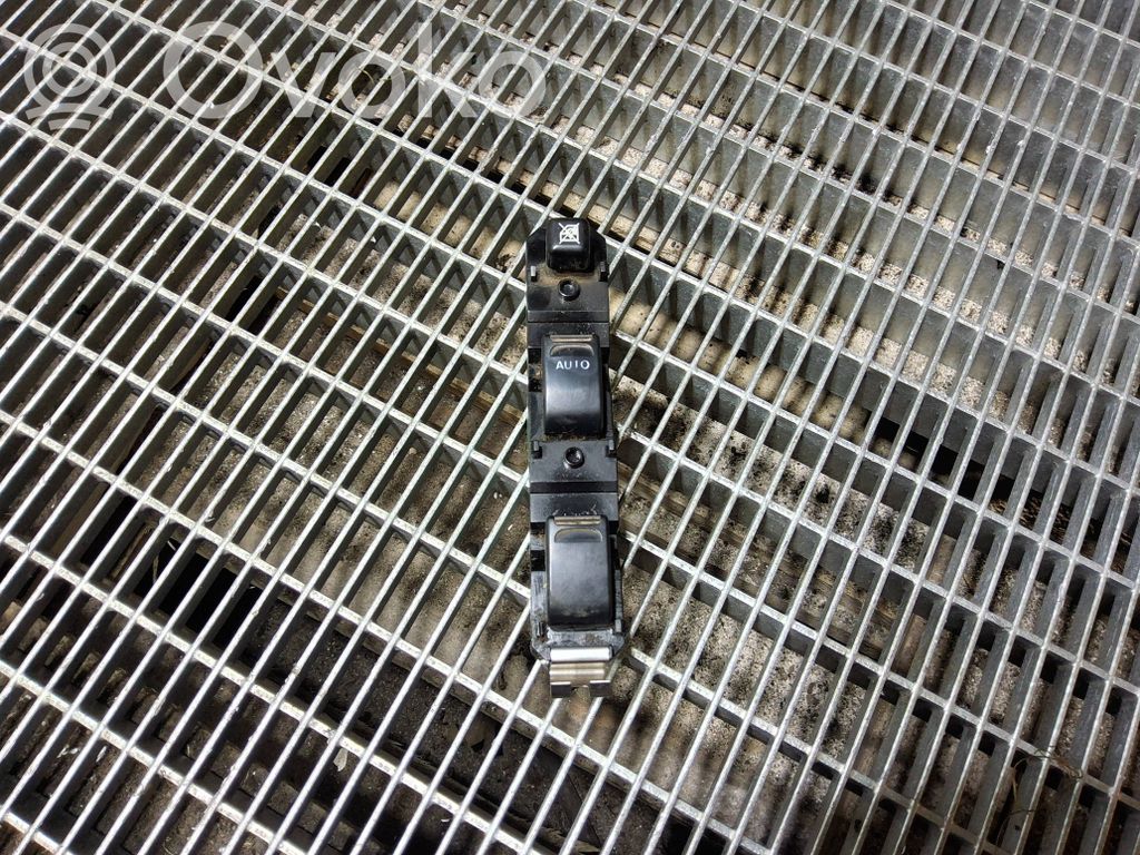 Suzuki Jimny Electric window control switch 