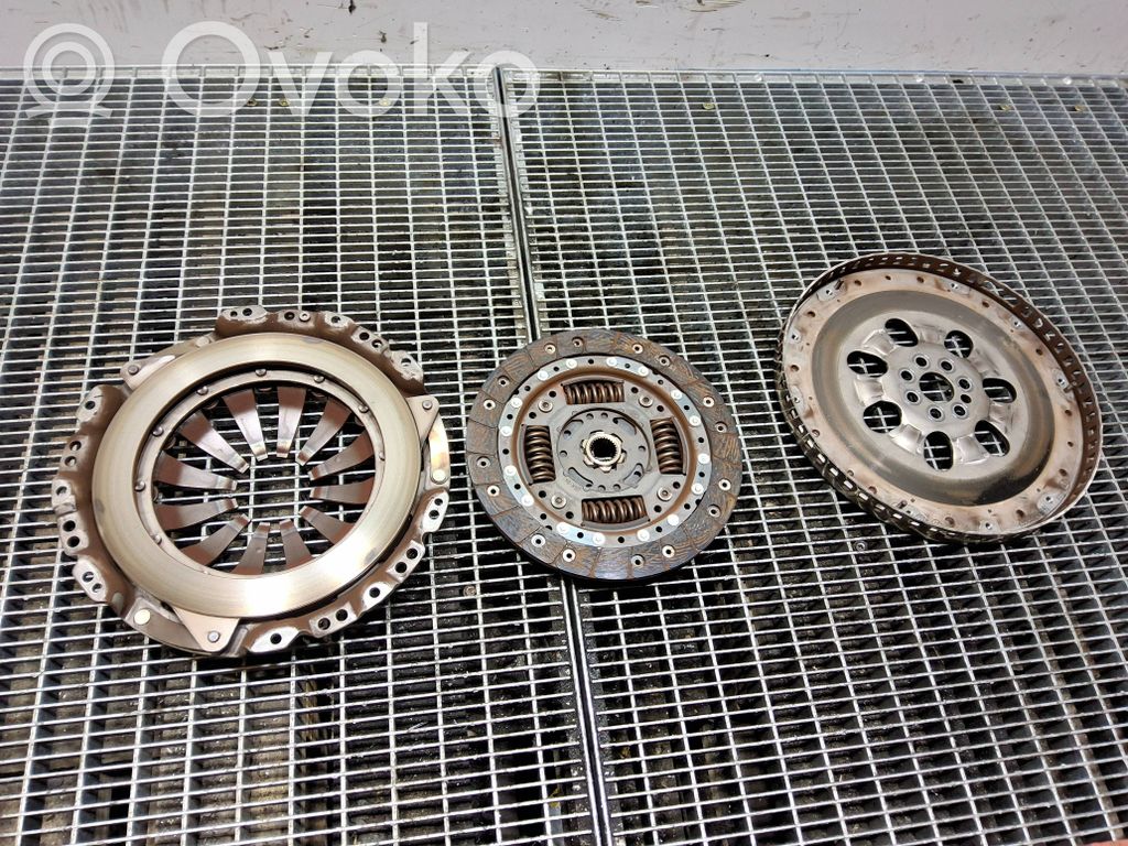 KIA Niro Kit d'embrayage 