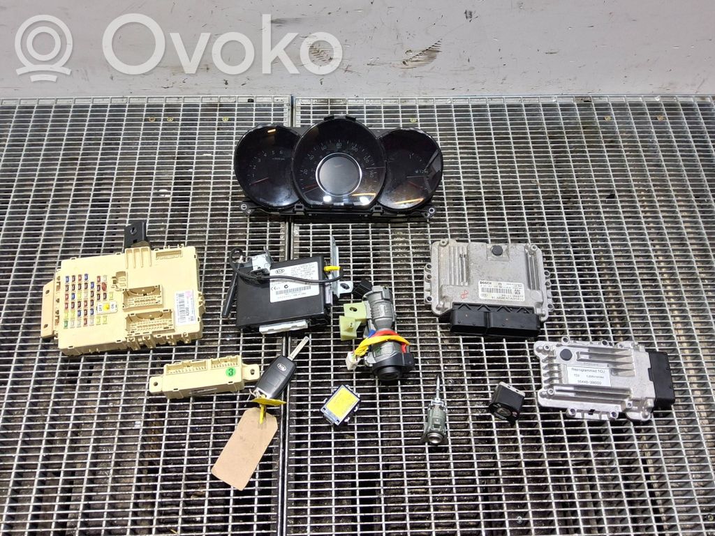 KIA Ceed Engine ECU kit and lock set 