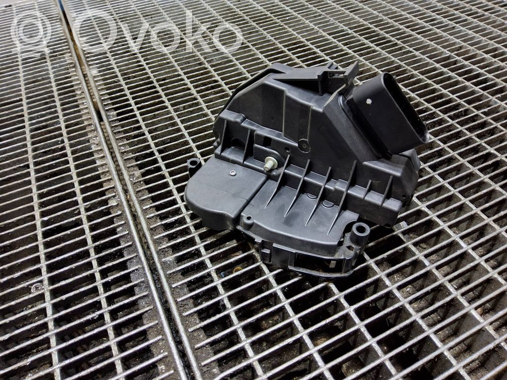 Ford Focus Front door lock 