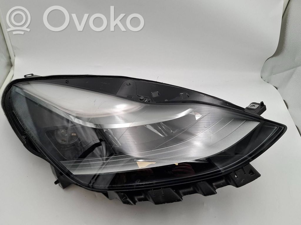 Tesla Model Y Headlight/headlamp 